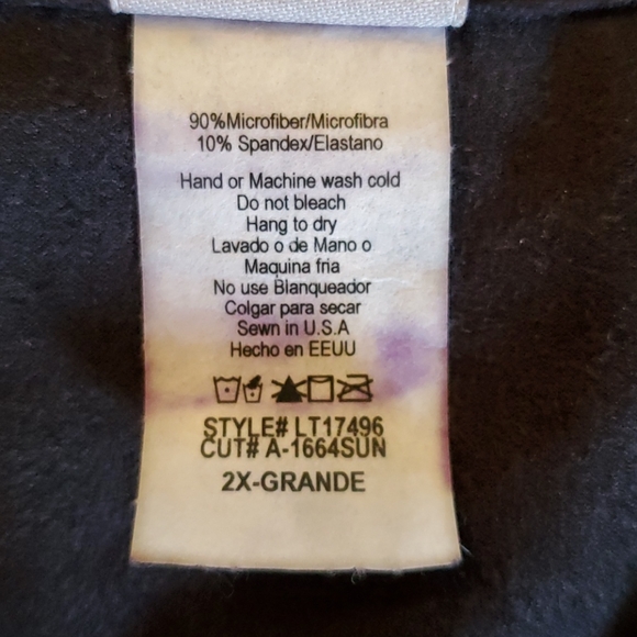 NWT! Adorable Velvety Plus Size Tops - Picture 7 of 7